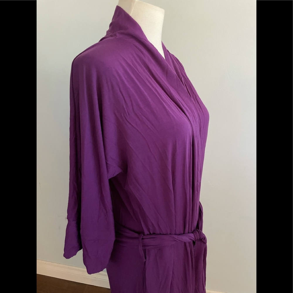 NWOT Women’s Robe Size Small - Picture 4 of 11